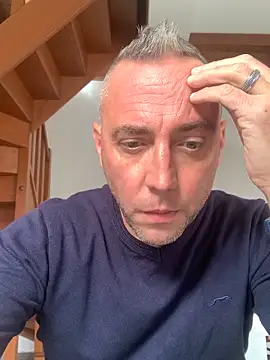 Snapshot of Marronglace1 chatting on 10/01/25, 08:09 Marronglace1 online show from 10/01/25, 08:09