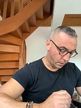 Snapshot of Marronglace1 chatting on 10/07/25, 03:20 Marronglace1 online show from 10/07/25, 03:20