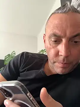 Snapshot of Marronglace1 chatting on 10/22/25, 09:53 Marronglace1 online show from 10/22/25, 09:53