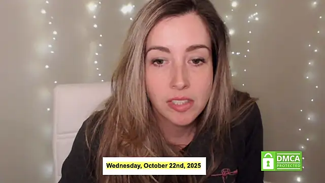 Snapshot of SuggestiveBehavior chatting on 10/23/25, 12:10 SuggestiveBehavior online show from 10/23/25, 12:10