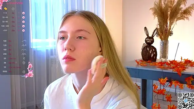 Snapshot of Succubelle chatting on 11/08/25, 06:13 Succubelle online show from 11/08/25, 06:13