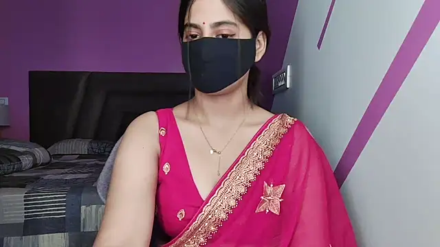 Snapshot of Tanya-mittal chatting on 06/11/26, 04:54 Tanya-mittal online show from 06/11/26, 04:54