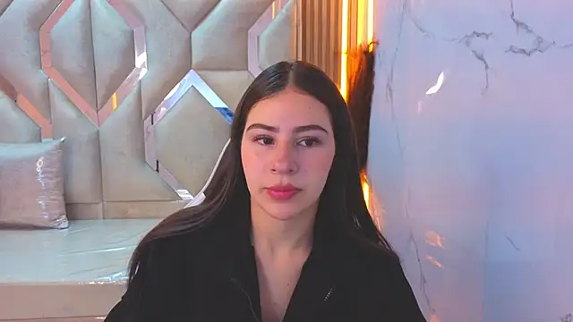 mariana tp online show from 09/11/25, 12:49