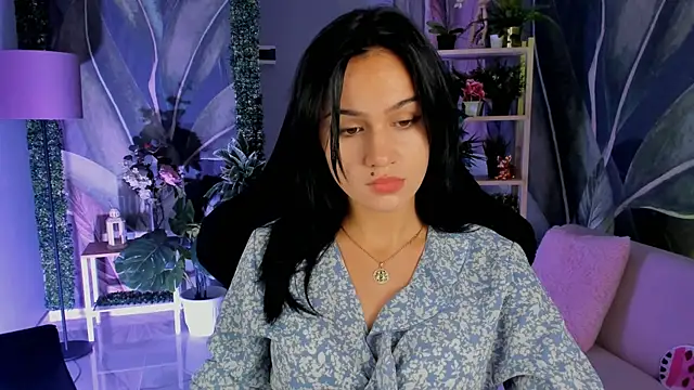 Snapshot of MonicaFarmer chatting on 09/23/25, 05:16 MonicaFarmer online show from 09/23/25, 05:16