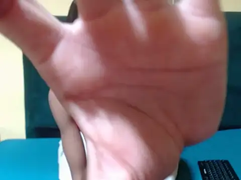 Snapshot of Freaky-Nicky18 chatting on 11/09/25, 07:50 Freaky-Nicky18 online show from 11/09/25, 07:50