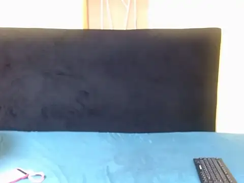 Snapshot of Freaky-Nicky18 chatting on 11/26/25, 06:25 Freaky-Nicky18 online show from 11/26/25, 06:25