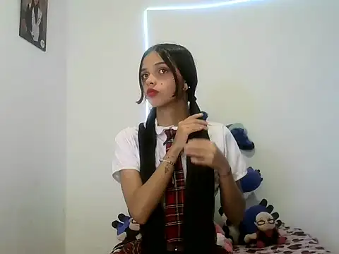 lucy babyy online show from 10/23/25, 08:13