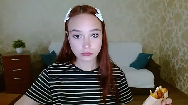 aFoxie online show from 09/14/25, 09:08