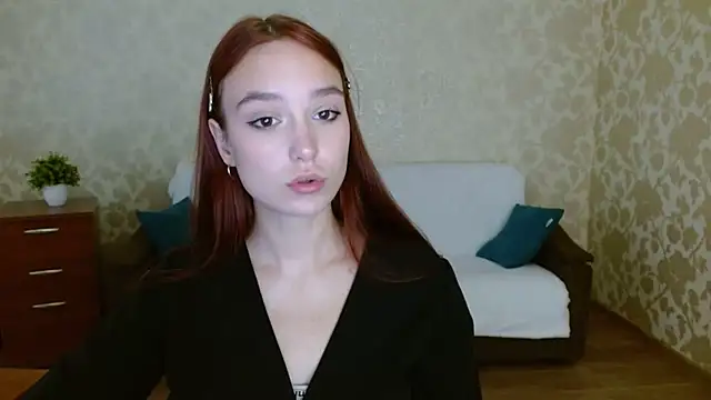 aFoxie online show from 09/16/25, 06:14