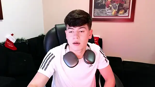 tightncuteass online show from 11/20/25, 11:37