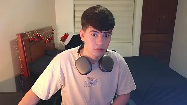 tightncuteass online show from 11/26/25, 02:01