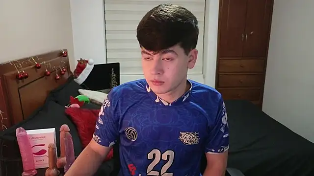 tightncuteass online show from 12/14/25, 01:22