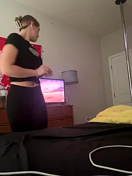 Snapshot of AllesandraLove chatting on 10/15/25, 02:28 AllesandraLove online show from 10/15/25, 02:28