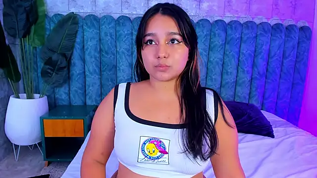 Snapshot of IvannaaVega chatting on 09/23/25, 05:10 IvannaaVega online show from 09/23/25, 05:10