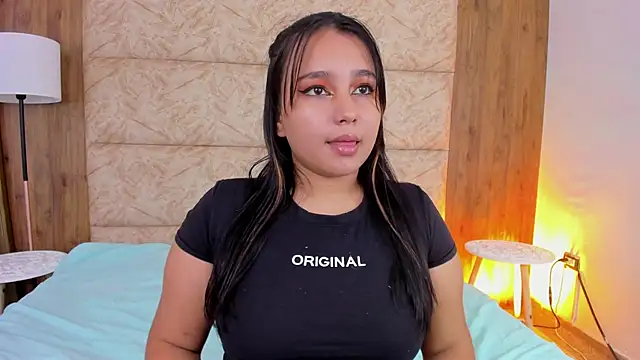 Snapshot of IvannaaVega chatting on 10/11/25, 04:22 IvannaaVega online show from 10/11/25, 04:22