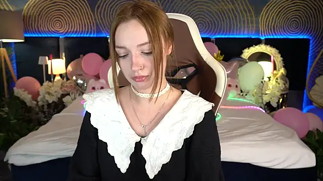 FoxyMayy online show from 07/06/26, 07:16