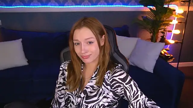 FoxyMayy online show from 07/19/26, 07:28