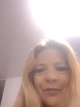 Snapshot of Casandra_Cruz chatting on 09/18/25, 02:08 Casandra Cruz online show from 09/18/25, 02:08