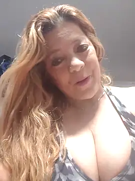 Snapshot of Casandra_Cruz chatting on 09/30/25, 10:53 Casandra Cruz online show from 09/30/25, 10:53