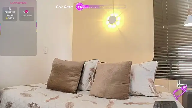 Snapshot of Axel_Moon_S chatting on 09/16/25, 05:03 Axel Moon S online show from 09/16/25, 05:03