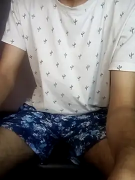 ash706339 online show from 12/04/25, 11:19