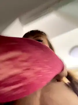 Snapshot of BabyBee_ chatting on 09/24/25, 06:17 BabyBee online show from 09/24/25, 06:17