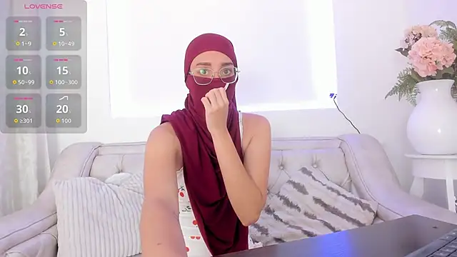 Ridwana  online show from 09/17/25, 01:02