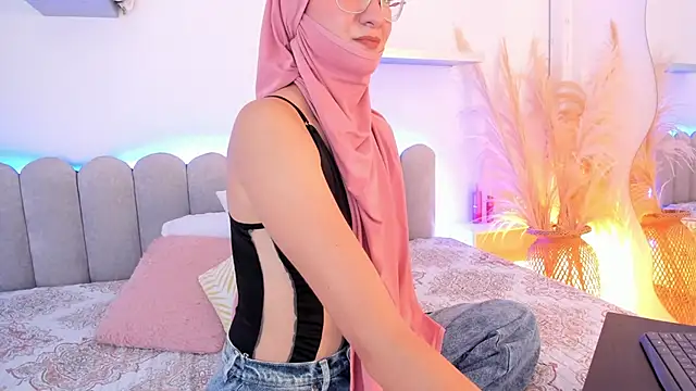 Ridwana  online show from 11/12/25, 11:54