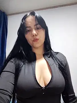 Snapshot of valen-sexx chatting on 02/08/26, 02:04 valen-sexx online show from 02/08/26, 02:04