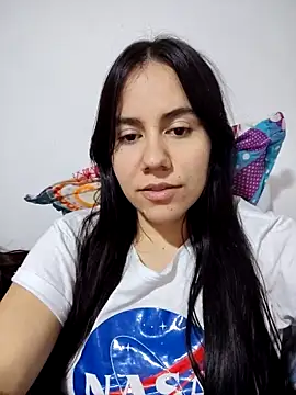 Snapshot of valen-sexx chatting on 03/12/26, 03:45 valen-sexx online show from 03/12/26, 03:45