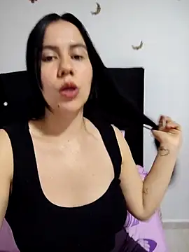 Snapshot of valen-sexx chatting on 04/21/26, 12:01 valen-sexx online show from 04/21/26, 12:01