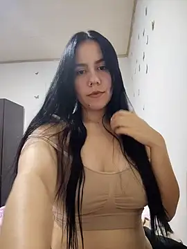 Snapshot of valen-sexx chatting on 04/23/26, 03:41 valen-sexx online show from 04/23/26, 03:41