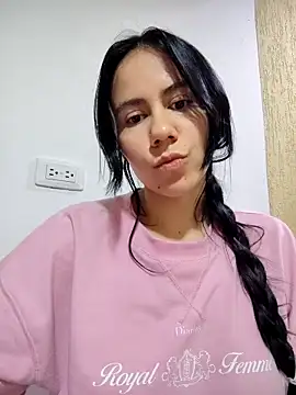 Snapshot of valen-sexx chatting on 05/06/26, 03:13 valen-sexx online show from 05/06/26, 03:13
