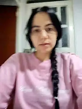 Snapshot of valen-sexx chatting on 05/13/26, 02:42 valen-sexx online show from 05/13/26, 02:42