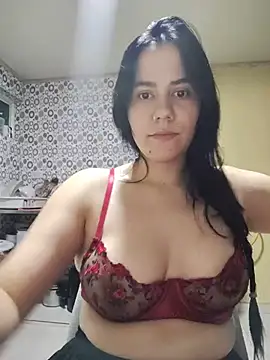 Snapshot of valen-sexx chatting on 06/13/26, 03:15 valen-sexx online show from 06/13/26, 03:15