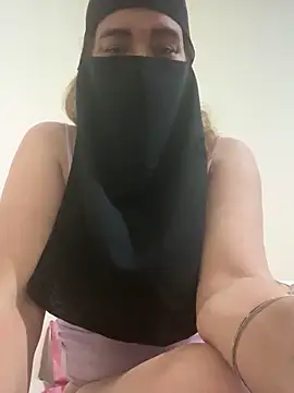 Snapshot of Wild-Nayra chatting on 10/05/25, 11:57 Wild-Nayra online show from 10/05/25, 11:57