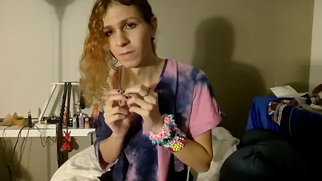 Snapshot of cuddlyavenue chatting on 10/11/25, 11:36 cuddlyavenue online show from 10/11/25, 11:36