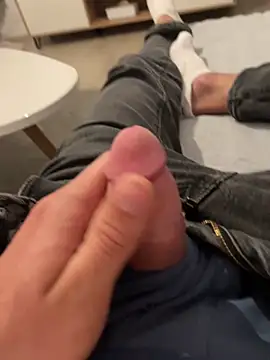 Snapshot of Milike_93 chatting on 10/05/25, 10:40 Milike 93 online show from 10/05/25, 10:40