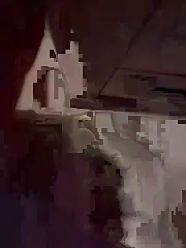 Snapshot of amberlynntun chatting on 10/20/25, 10:54 amberlynntun online show from 10/20/25, 10:54