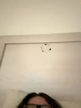 Snapshot of amberlynntun chatting on 10/31/25, 12:00 amberlynntun online show from 10/31/25, 12:00