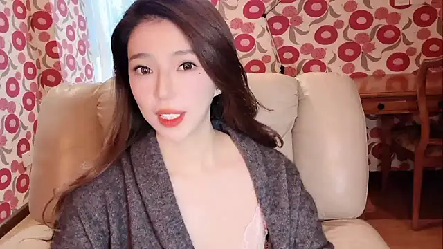 Snapshot of miss-lin chatting on 11/23/25, 05:07 miss-lin online show from 11/23/25, 05:07