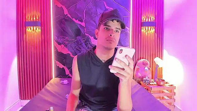 Lucky boys  X online show from 09/29/25, 11:48