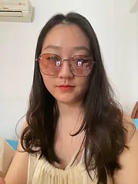 Snapshot of ruiki666 chatting on 09/26/25, 06:28 ruiki666 online show from 09/26/25, 06:28