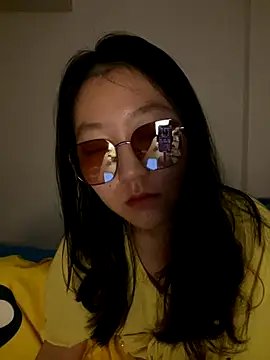 Snapshot of ruiki666 chatting on 09/27/25, 09:42 ruiki666 online show from 09/27/25, 09:42