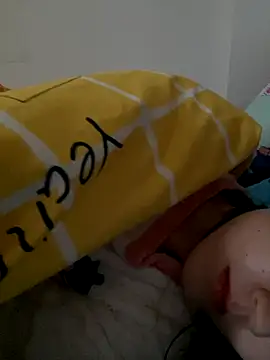 Snapshot of ruiki666 chatting on 10/21/25, 12:55 ruiki666 online show from 10/21/25, 12:55