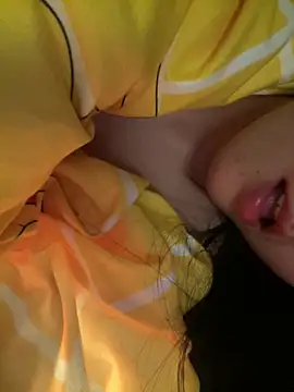 Snapshot of ruiki666 chatting on 03/20/26, 04:12 ruiki666 online show from 03/20/26, 04:12