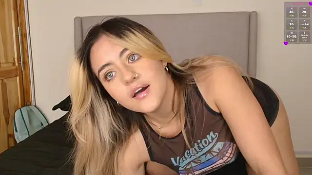 MaryMoon  online show from 12/16/25, 12:15