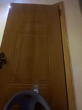 luy-xinh02 online show from 10/09/25, 02:15