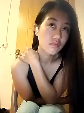 luy-xinh02 online show from 11/05/25, 10:32