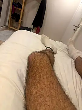 Snapshot of Sovaisback chatting on 10/30/25, 04:25 Sovaisback online show from 10/30/25, 04:25